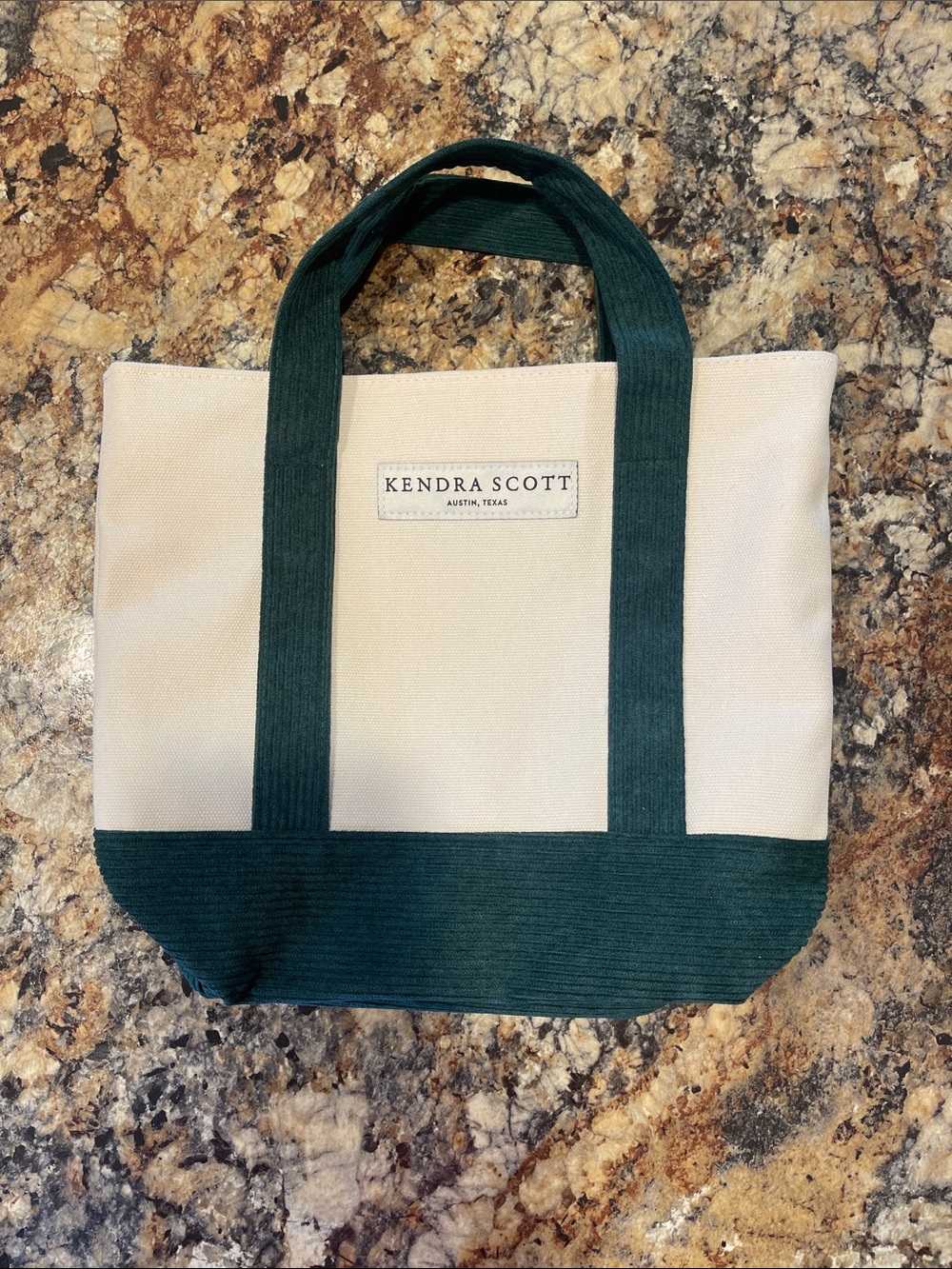 Kendra Scott Canvas Tote NWOT Green Corduroy Trim